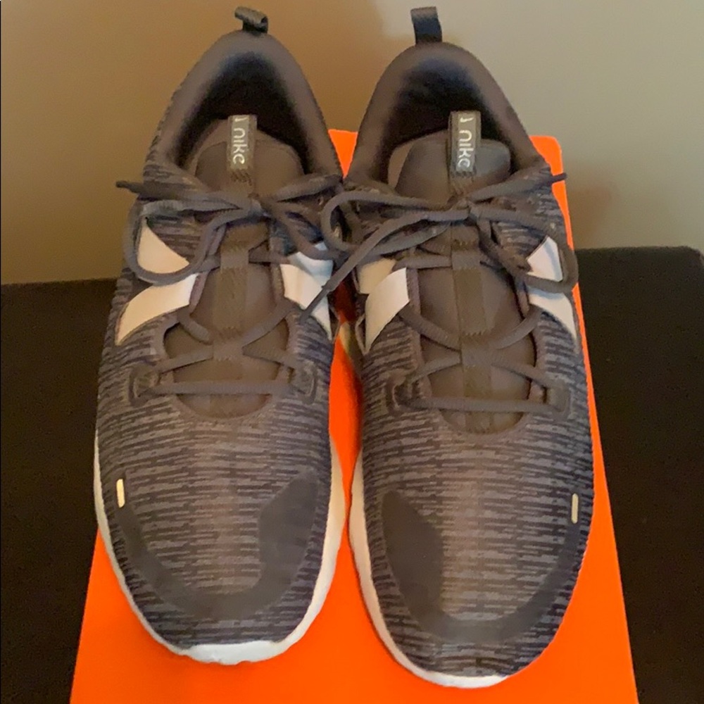 Men’s Nike Renew Arena shoes